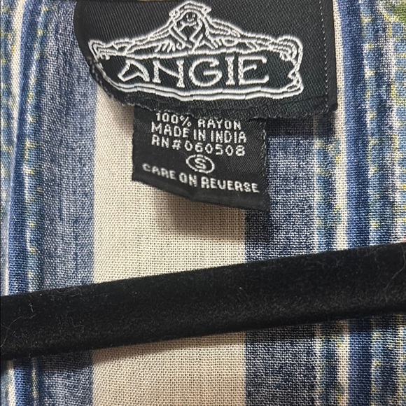 Angie Floral Open-Front Kimono Size Small PTP 36” - Picture 6 of 7